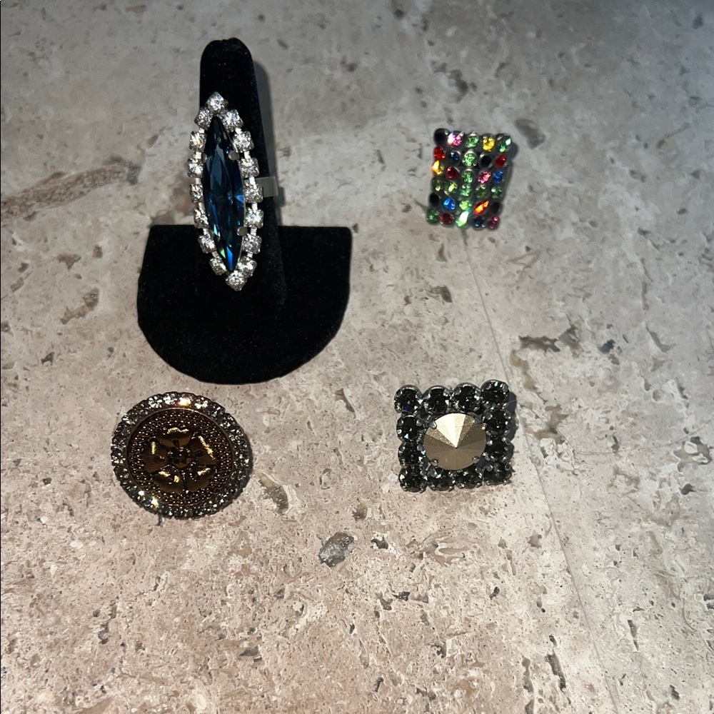 Sabika Crystal Starement Ring Set